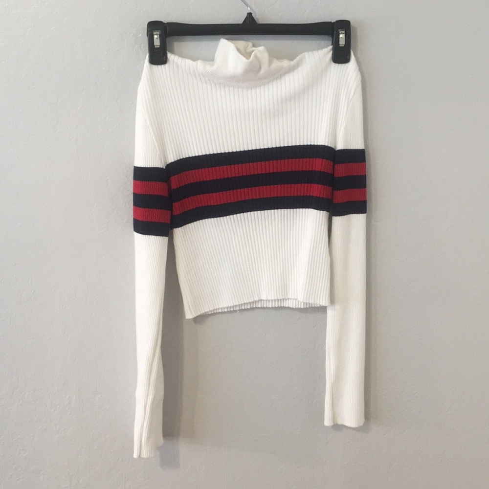 Urban Outfitters Cropped Turtle Neck Sweater NW